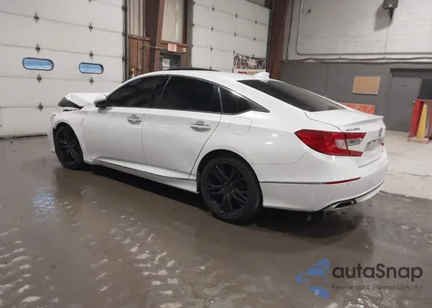 2021 Honda Accord Touring z USA, uszkodzony, nr VIN 1HGCV2F9XMA025750